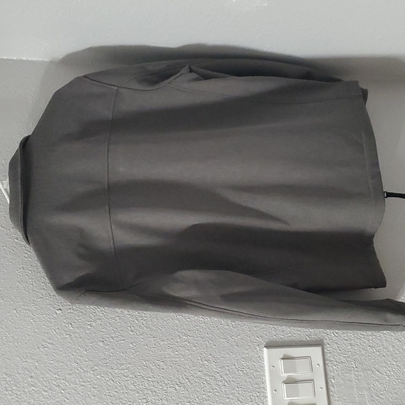 Calvin Klein - Picture 3 of 3